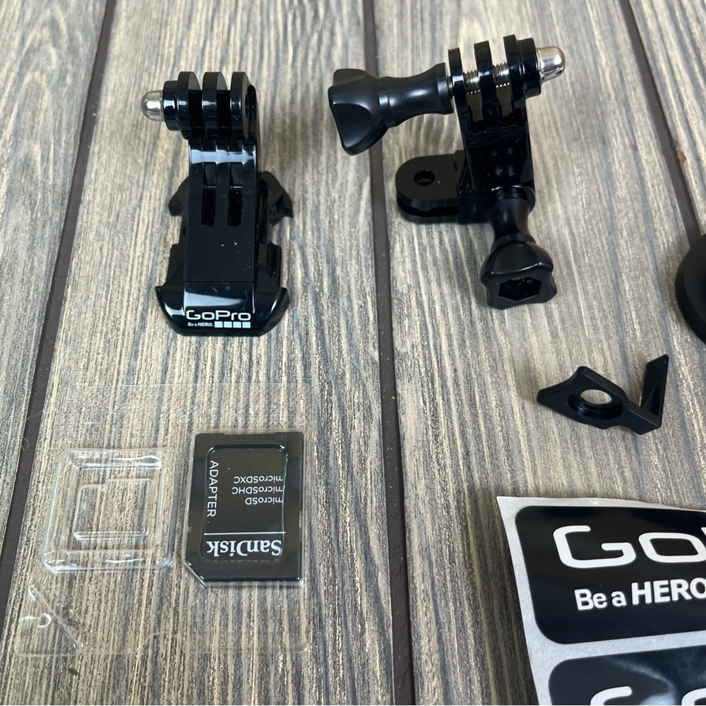 GoPro Black Accessory Kit - Picture 4 of 9